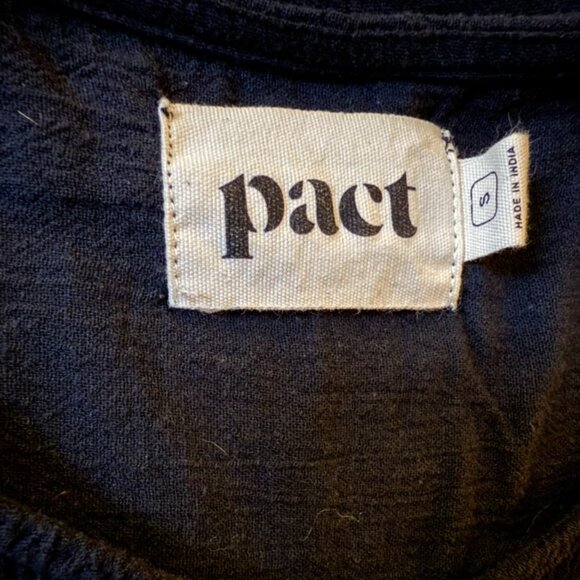 Pact 100% cotton short black dress with pockets - Picture 3 of 3